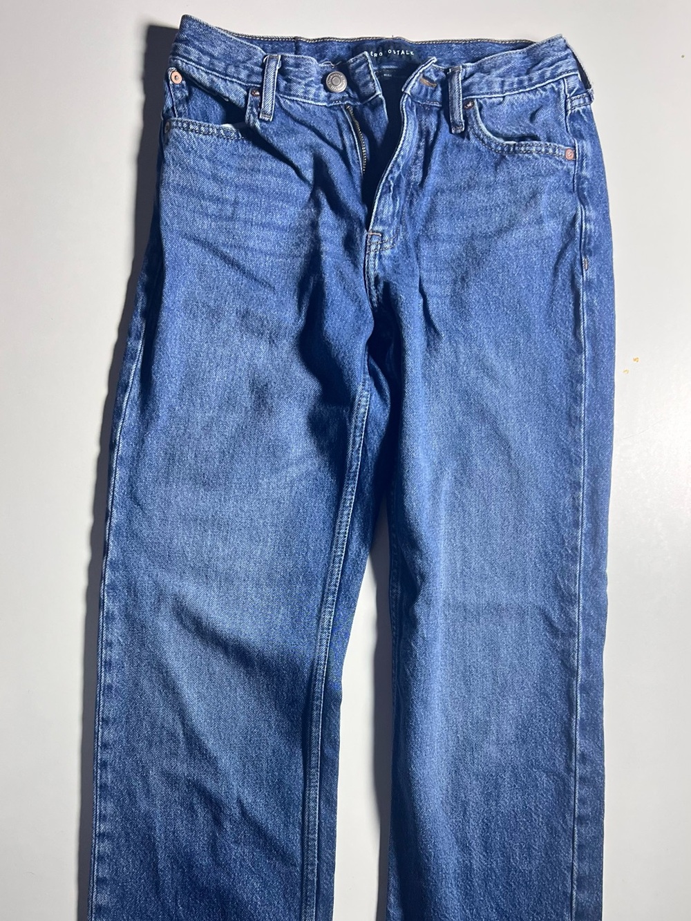 Aeropostale Women's Straight Leg Blue Jeans